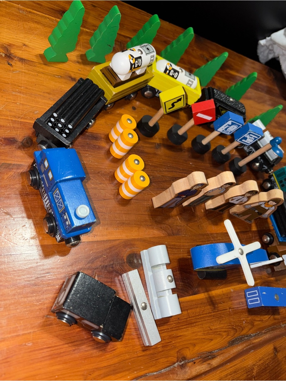 Vintage Toys R Us Imaginarium Wooden Train, Helicopter, Vehicle Set Bundle of 38 - Picture 5 of 7